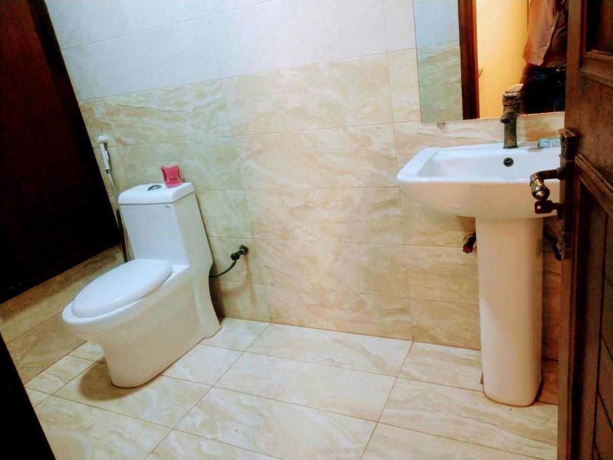 Luxury Living Rooms Near Agha Khan, Millennium, Nueplex 카라치 외부 사진